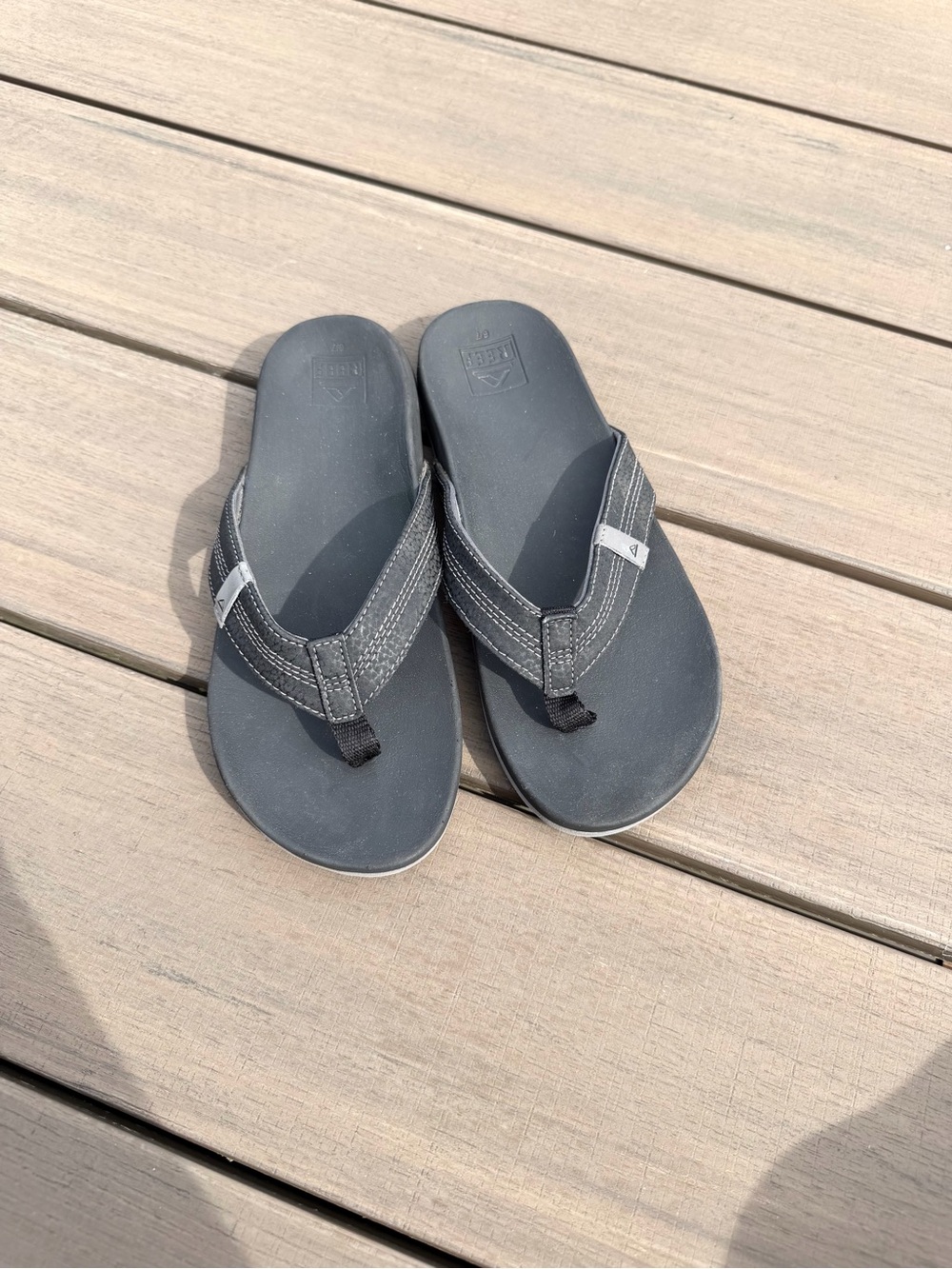 Reef Cushion Phantom Youth Kids Black Flip Flops Boys Sandals Size 6 - 7 Pool